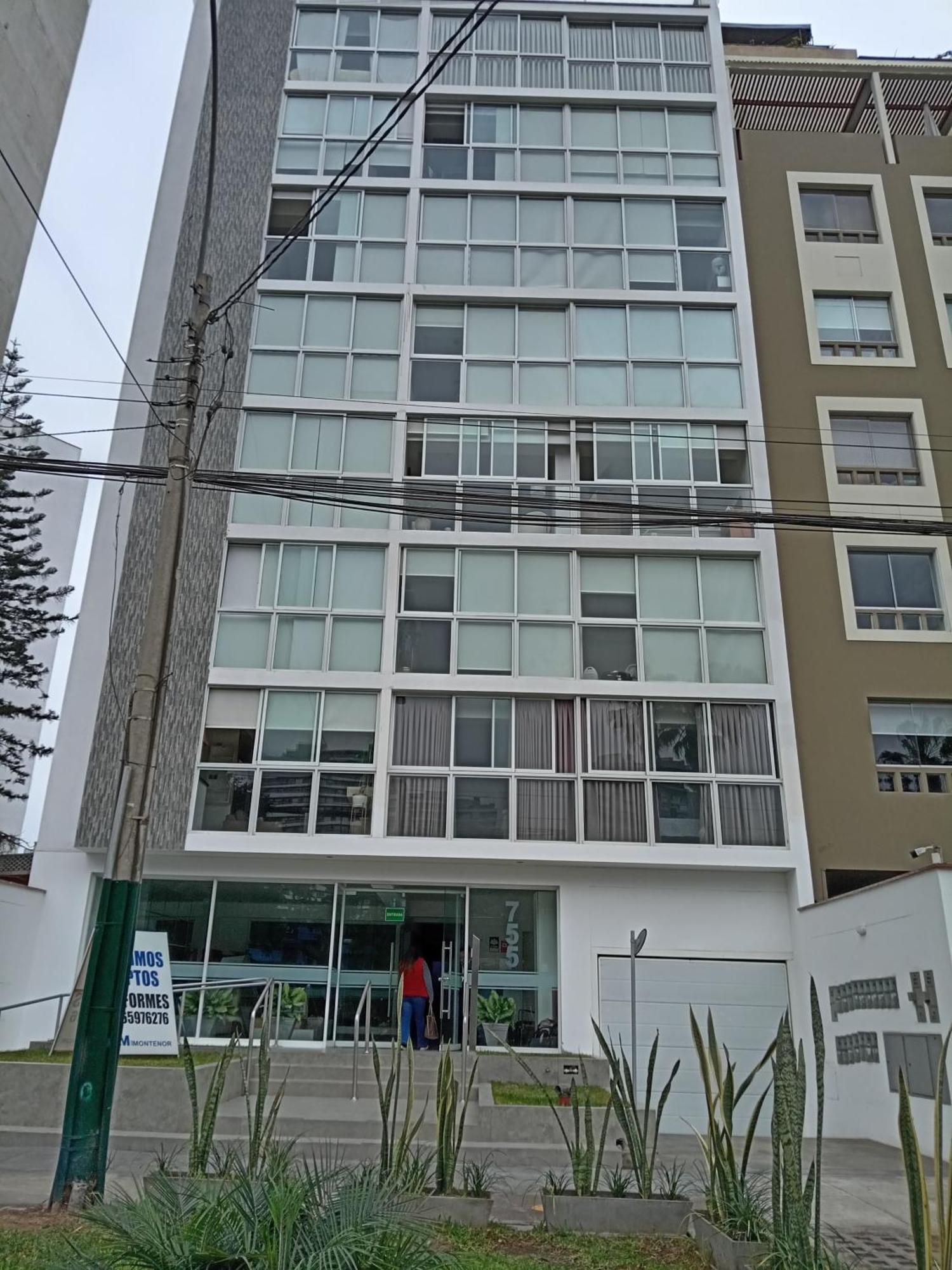 En El Corazon De Barranco Y Estacionamiento Libre Apartamento Lima